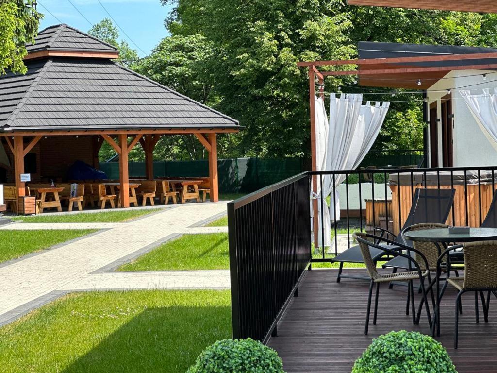 Wrzos Resort & Wellness **** Domki Caloroczne 文盖尔斯卡－古尔卡 外观 照片